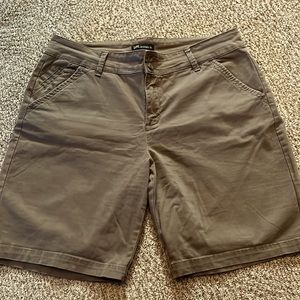 Le brand ladies cotton shorts, brown , size 12